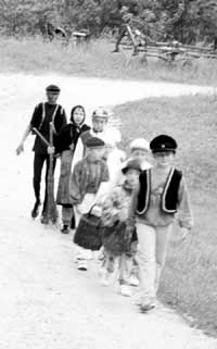 Latz-Umzug in Untermarchtal, zur Großansicht aufs Bild klicken, 232 KB Latz-Umzug in Untermarchtal, zur Großansicht aufs Bild klicken, 232 KB