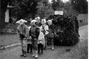 Pfingstwägele in Grötzingen, zur Großansicht aufs Bild klicken, 133 KB Pfingstwägele in Grötzingen, zur Großansicht aufs Bild klicken, 133 KB